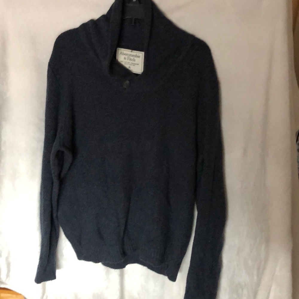 Sweater - Picture 2 of 2